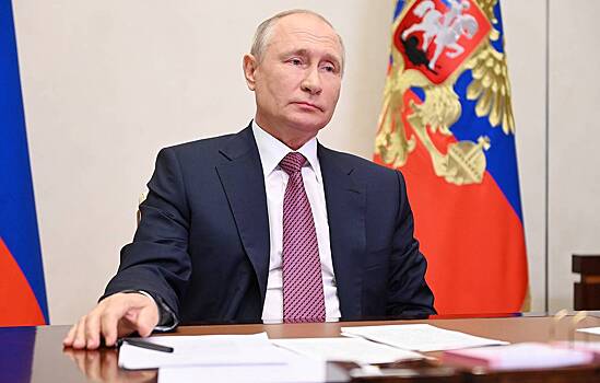 Путин признал "всеобщую усталость" от темы COVID-19