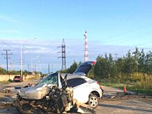В Югре погиб молодой водитель, наехав на металлическую опору