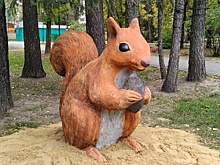 В Центральном парке Йошкар-Олы установили огромную белку