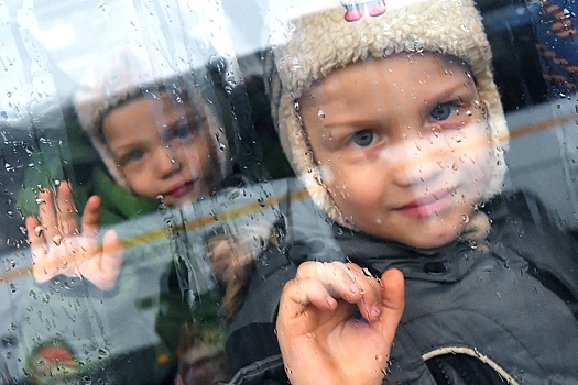 Лавров: Украинские дети могут вернуться домой к родителям