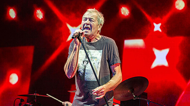 Солист Deep Purple Иэн Гиллан отмечает 75-летие
