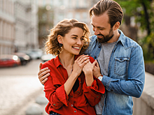 Почему иногда от любви хочется укусить партнёра? Есть объяснение