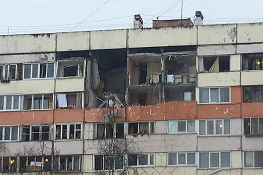 После взрыва в жилом доме в Петербурге эвакуируют жильцов