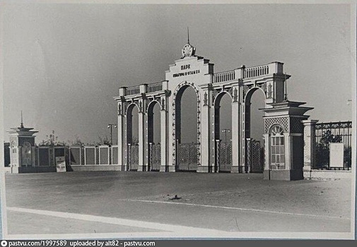 Опубликованы уникальные архивные фото Автозаводского района