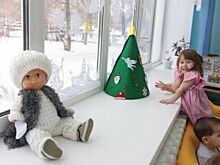 В Новотроицке депутат Маслов помог образовательным учреждениям