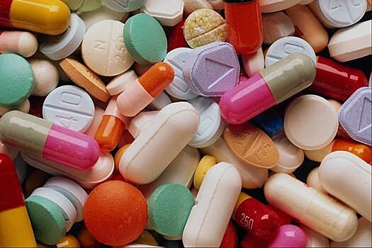 Жизнь такова, что лекарства нужны уже всем: власти примут решение об онлайн-продаже препаратов