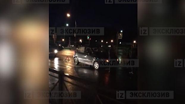 Видео: водитель сбил беременную женщину на переходе в Ленобласти