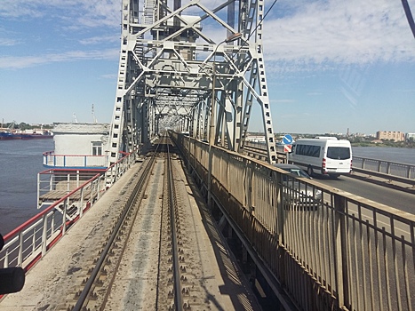 В Астрахани 2 раза разведут Старый мост