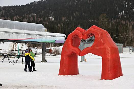 Из-за введения QR-кодов с 20 января новосибирцы отменяют брони в отелях Шерегеша