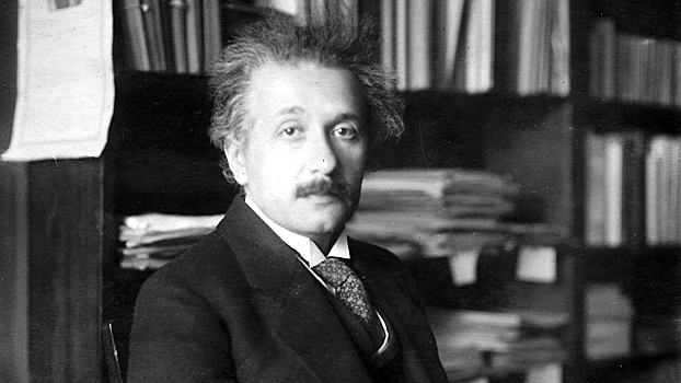 Ненавидел носки и любил поспать: настоящие истории об Альберте Эйнштейне