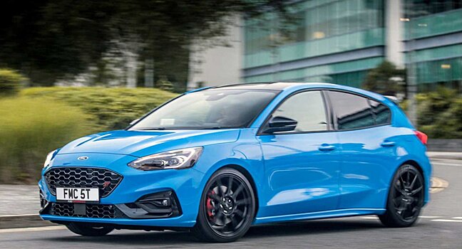Ford показал модернизированную версию Focus ST