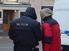 В Сургуте дети разгромили автомобиль: разбили стекло и разрисовали салон