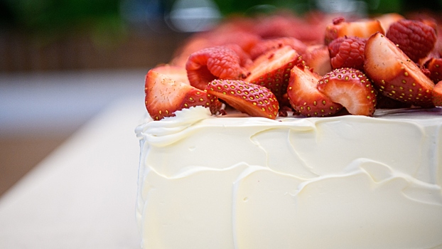 Стало известно, чем лучше заменить торт