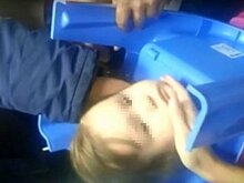 В Башкирии годовалый ребенок застрял головой в пластиковом стуле