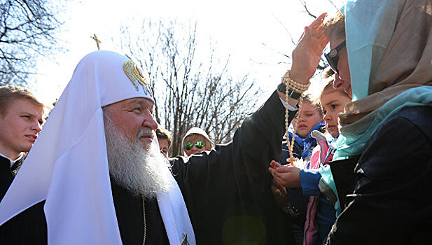 Патриарх Кирилл призвал паству побольше молчать