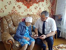 Ливенским ветеранам вручили знаки «80 лет Орловской области»