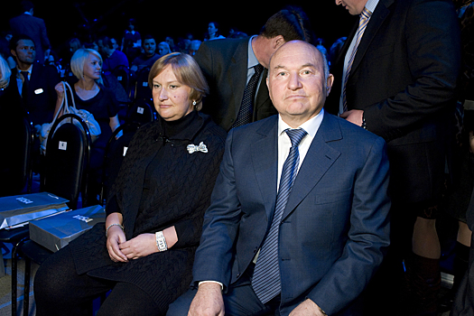 Патриарх Кирилл вручил вдове Лужкова Елене Батуриной орден Святой княгини Ольги