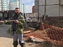 В эко-парке «Обской» выводок утят попал в ловушку