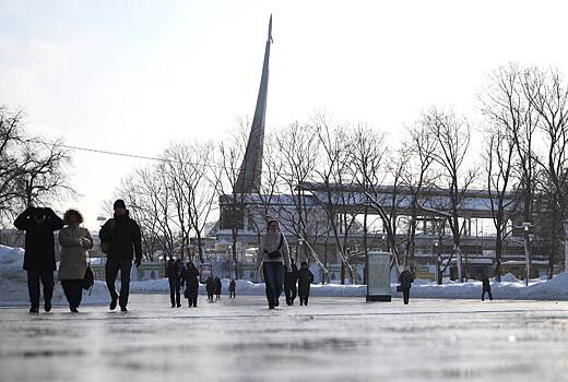 Москвичей призвали не ждать тепла