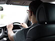 Таксист вернул пассажиру забытый миллион рублей