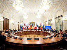 Сенатор Косачев: встреча коалиции желающих в Киеве трагикомична