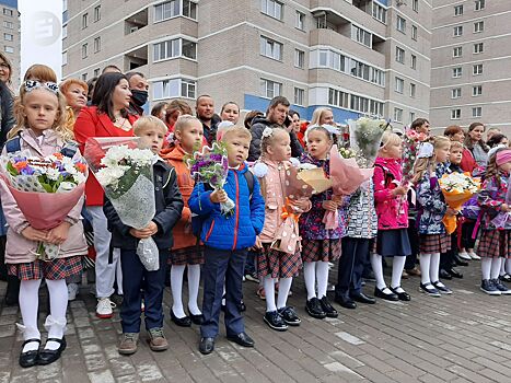 В новой школе на Ильфата Закирова в Ижевске открыли 11 первых классов