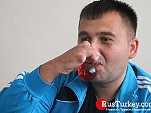 Жителю Болу пересадили пальцы с ноги на руку