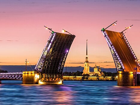 Сезон "Поющих мостов" стартует в Петербурге в ночь на 18 мая