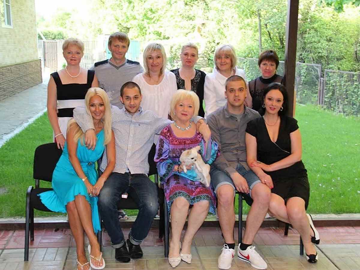 Жена двоюродного брата Леры Кудрявцевой обвинила родственников в краже супруга