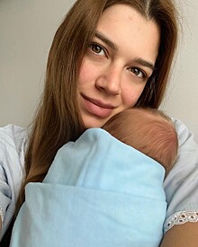 Чемпионка мира по художественной гимнастике Александра Солдатова родила первенца
