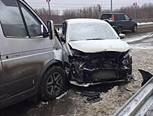 В Самаре на ул. Пензенской столкнулись две иномарки и маршрутка, есть пострадавшие