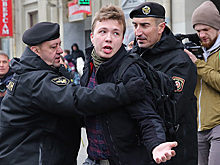 Суд Белоруссии приговорил экс-главреда телеграм-канала Nexta Протасевича к восьми годам колонии