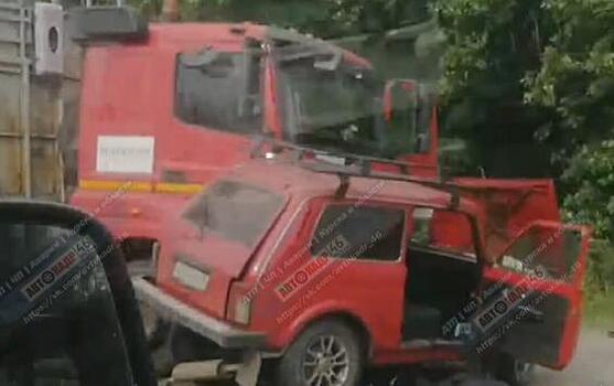 Подробности вчерашнего смертельного ДТП под Медвенкой Курской области