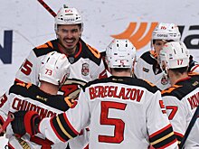 «Авангард» одержал 1-ю победу в сезоне – 2:1 с «Амуром». Пономарев забил свой 1-й гол за омичей