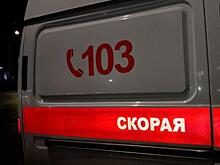 В Курской области водитель «Форда» столкнулся с двумя машинами и въехал в дерево