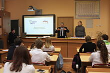 Депутат Госдумы провел экологический урок в столичной школе