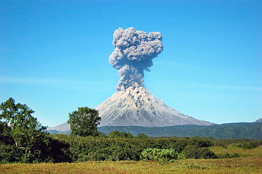 Российские геохимики доказали опасность вулканического «нанопепла»