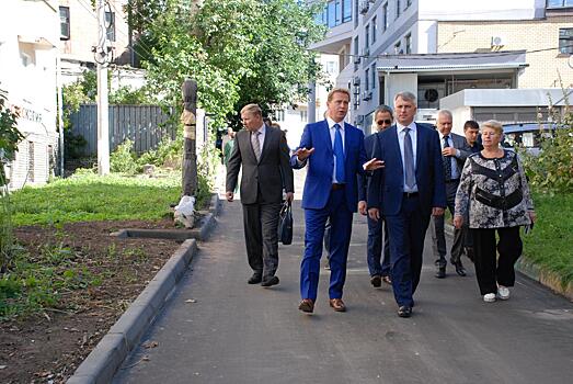 Сергей Белов оценил работы по благоустройству дворов Нижегородского района (ФОТО)