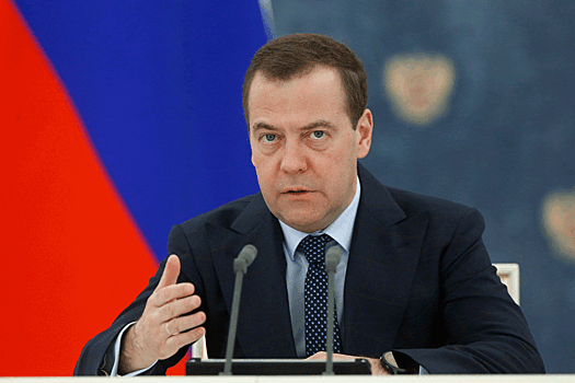 Медведев поручил двум ведомствам повысить эффективность выполнения ФЦП