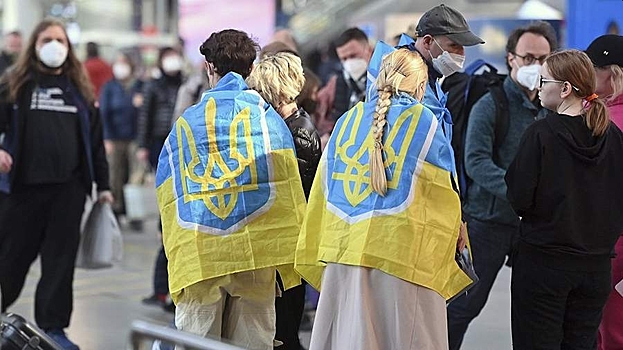 Германия урезает пособия для беженцев с Украины