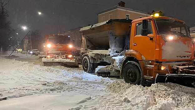 Более 1,8 тысячи кубометров снега вывезли за сутки из Вологды
