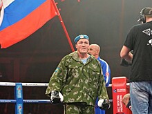 Собрался в Думу? Лебедев завязал с боксом