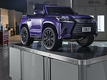 Lexus построил уникальную машинку для ребенка с ДЦП
