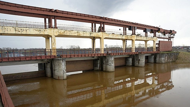 Порядка 1,7 м остается до критического уровня в реке Вологде