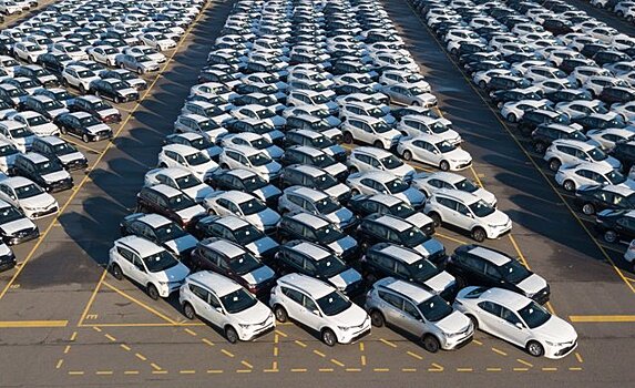 Сколько гибридных автомобилей продается в России