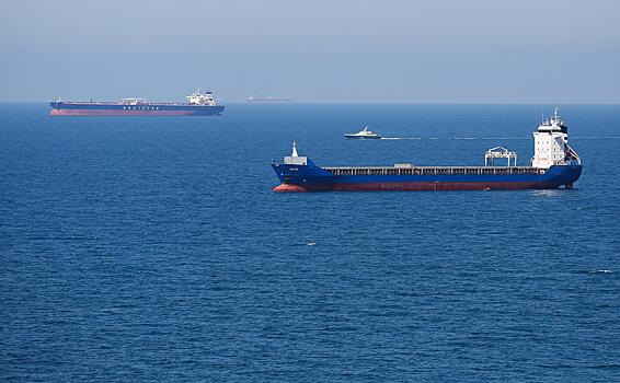 WSJ заявила о падении в декабре экспорта российской нефти морским путем