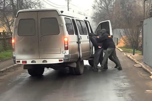 В Мариуполе задержан подросток за поджоги сотовых вышек по указанию Киева