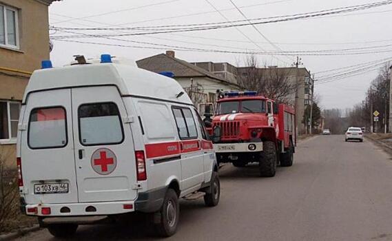 В Рыльске спасатели помогли пожилой женщине получить медпомощь