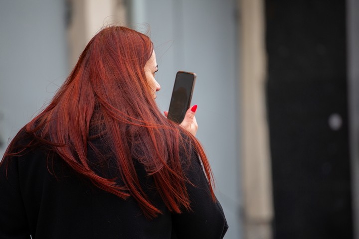 В подержанных смартфонах орловцев можно найти чужие фото, переписки и пароли
