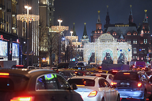 Москва встала в 8‑балльных пробках вечером во вторник